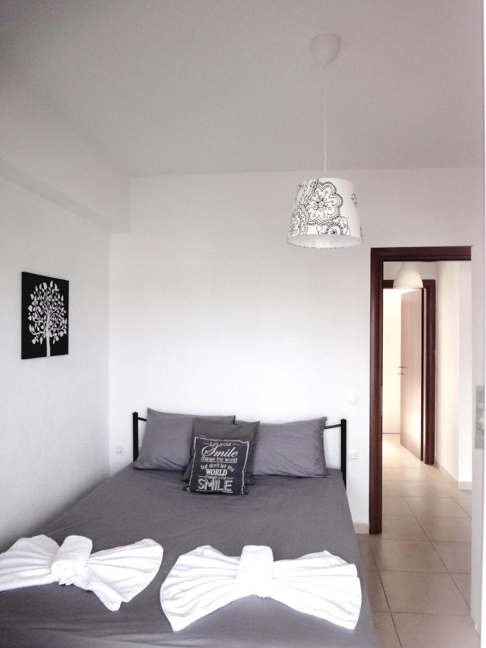 Polychrono Nikos Apartment Extérieur photo