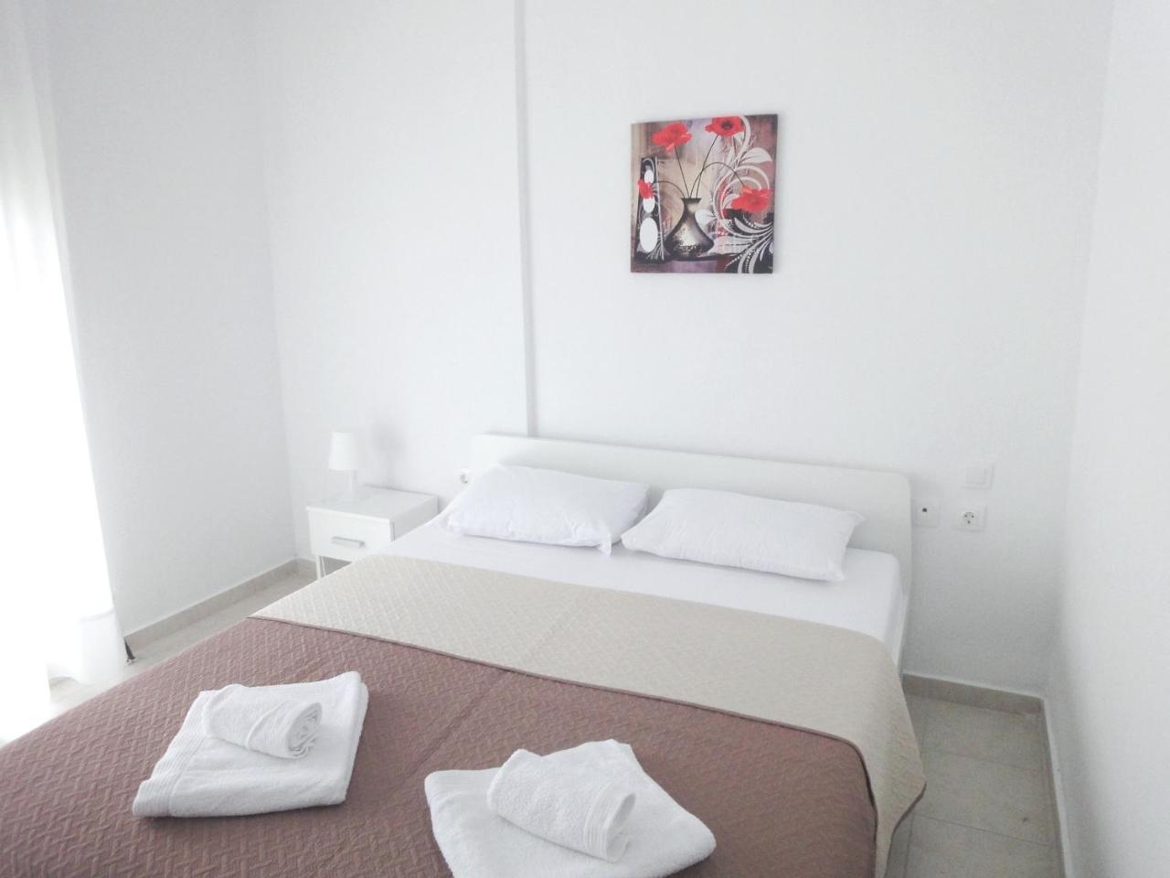 Polychrono Nikos Apartment Extérieur photo