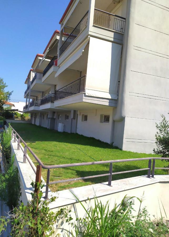 Polychrono Nikos Apartment Extérieur photo